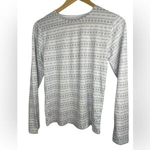 32 DEGREE girls winter print long sleeve top. Extremely soft, size XL